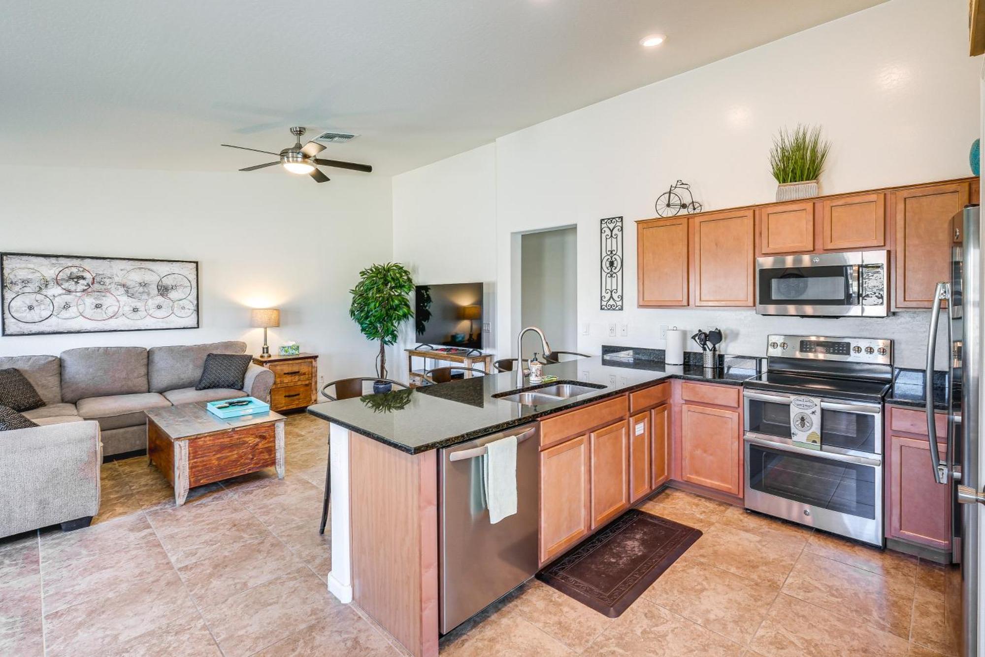 Updated San Tan Valley Escape With Backyard Oasis! Magma Экстерьер фото